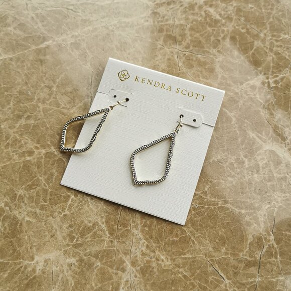 NEW Kendra Scott Gold Sophia Drop Earrings - Picture 1 of 3
